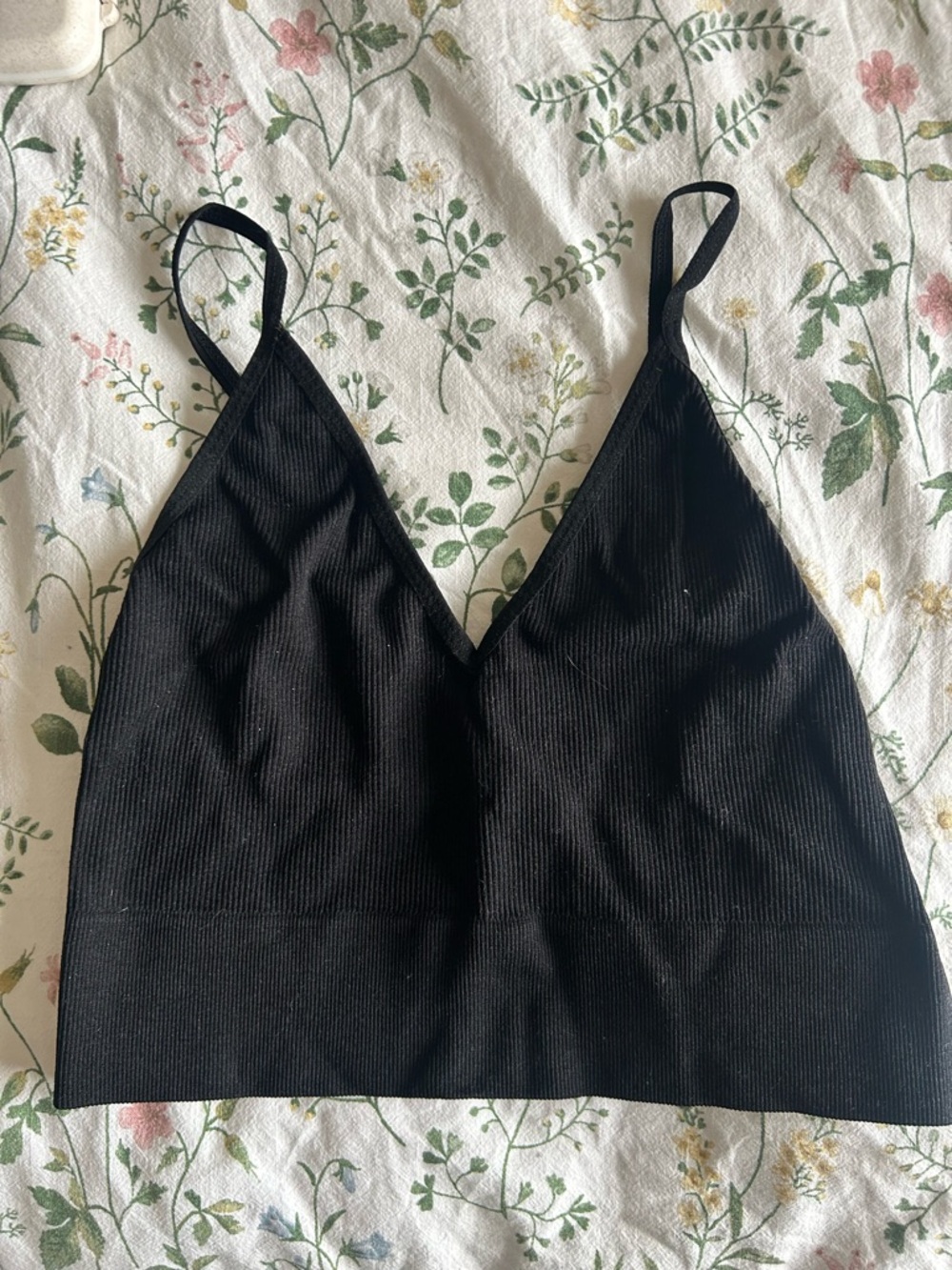 Bozzolo Black Ribbed V-Neck Brami